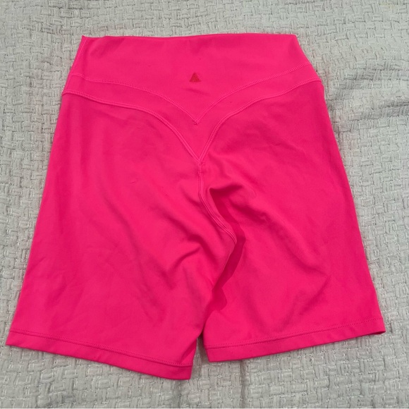 Vitality Pulse Volley Short Neon Pink Small EUC - Picture 4 of 4